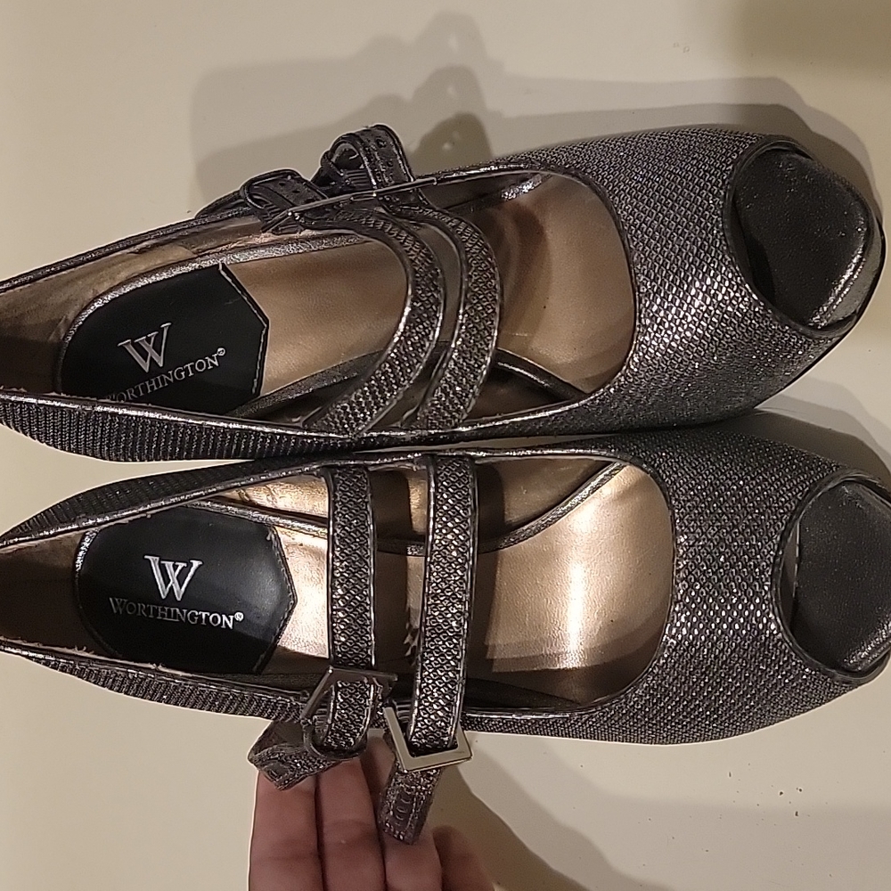 Worthington Metallic heels, size 7